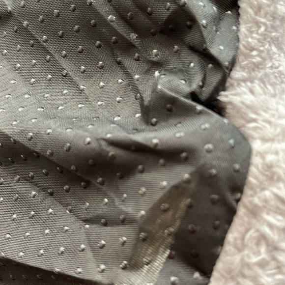 new cute faux fur 16”L x 13”Hx 13”W cat bed for sale - Picture 6 of 7